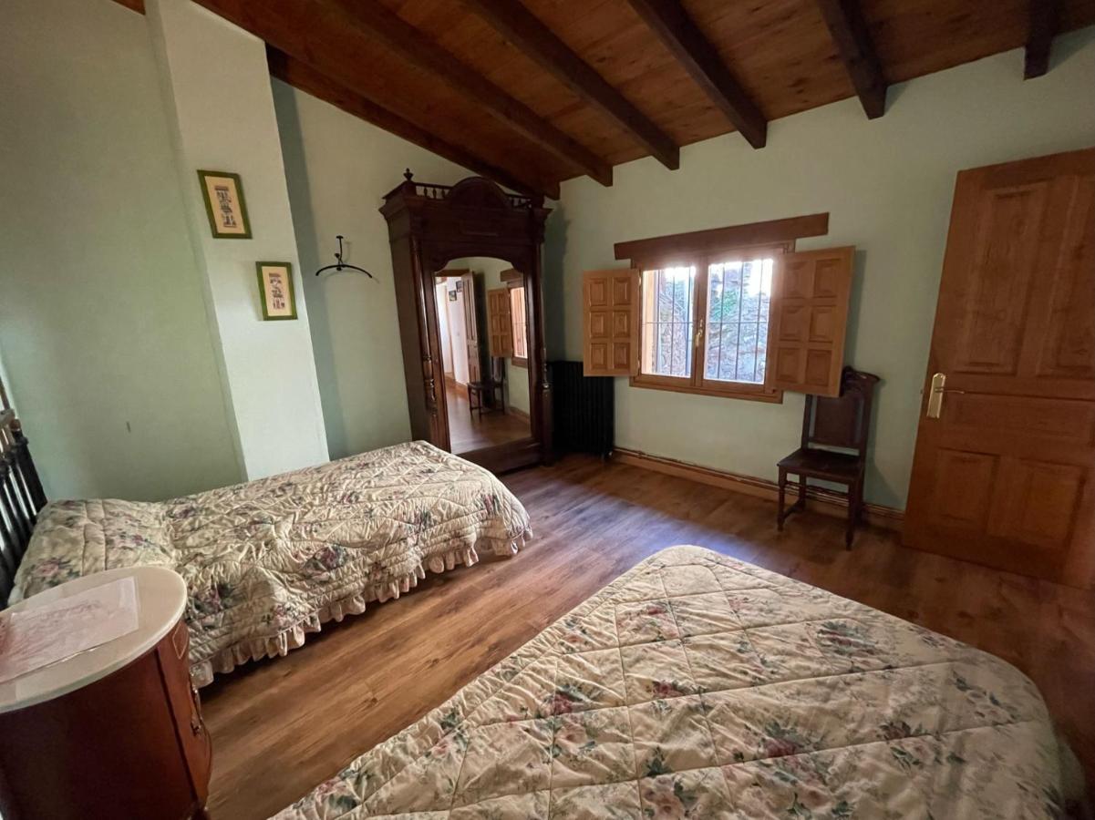 La Indefinida Villa Toranzo ภายนอก รูปภาพ