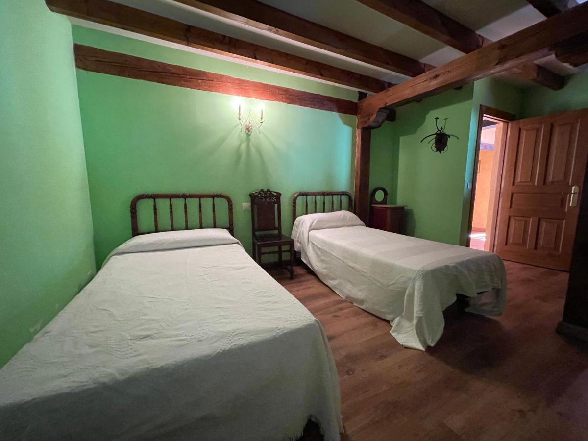 La Indefinida Villa Toranzo ภายนอก รูปภาพ